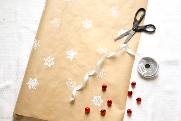 DIY Christmas wrapping paper
