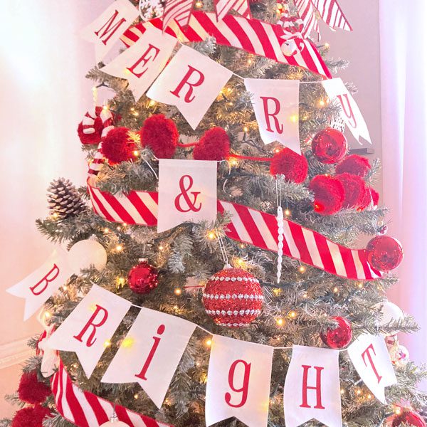 DIY Christmas Banner with Silhouette or Cricut